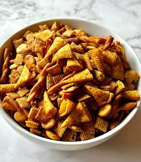 Sweet Heat Texas Trash Texas Snacks, Spicy Texas Trash, Texas Trash Chex Mix Recipes White Chocolate, Chex Mix Spicy Texas Trash, Texas Trash Recipe, Texas Trash, Creole Spice, Chicken Chowder, Chex Party Mix