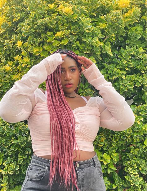 Rose Gold Braids, Pink Goddess Braids, Box Braids Pink, Braids Inspo Black, Dusty Rose Hair Color, Pink Knotless Braids, Pink Knotless, Gold Braids, Pink Box Braids