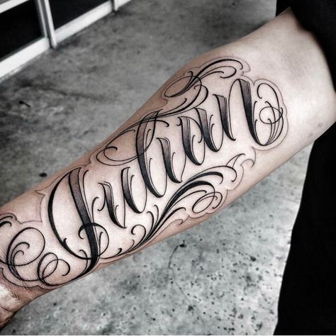 Gefällt 996 Mal, 5 Kommentare - Script Killas (@scriptkillas) auf Instagram: „"Julian" Artist: @aleckzi_ramos #scriptkillas“ Julian Name Tattoo, Julian Tattoo Name, Julian Name, Julian Tattoo, Chicano Lettering, Name Tattoo, Name Tattoos, Tattoo Lettering, Graffiti Art