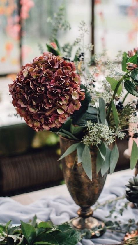 Dried Hydrangeas, Hydrangea Bouquet, Table Wedding, Vintage Vase, Rustic Wedding Decor, Mellow Yellow, Fall Flowers, Chrysanthemum, Cut Flowers