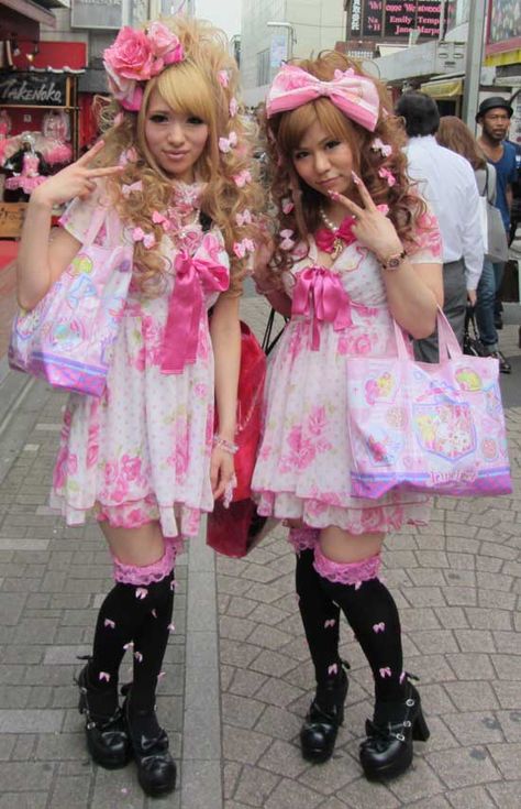 identical dressing,., near enough twins for me.. !  ----------- #japan #japanese #harajuku Ganguro Girl, Agejo Gyaru, Hime Gyaru, Japanese Harajuku, Gyaru Fashion, Fashion Aesthetics, Jairzinho, J Fashion, Alternative Outfits