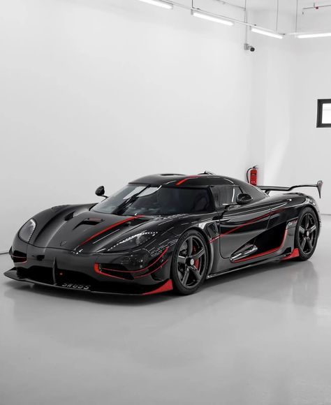 Koenigsegg Agera, Sports Car Wallpaper, Fast Sports Cars, Street Racing Cars, Classy Cars, Best Luxury Cars, Pretty Cars, Koenigsegg, Car Guys