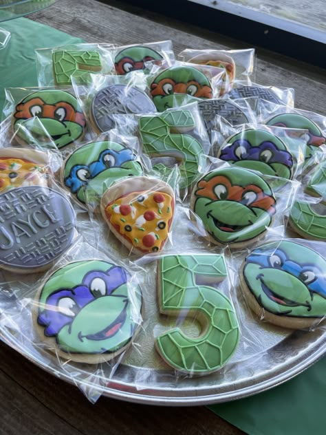 Ninja Turtle 1st Birthday, Ninja Turtle Birthday Party Decorations, Ninja Turtle 3rd Birthday Party, Ninja Turtle Themed Birthday Party, Ninja Turtles Snacks, Tmnt Photoshoot, Ninja Turtle 4th Birthday Party, Ninja Turtle 1st Birthday Party, Ninja Turtle Birthday Party Ideas