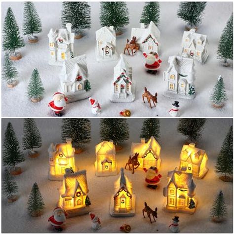 Christmas Town Display, Miniature Christmas Village, Christmas Table Decoration, Christmas Village Sets, Christmas Village Houses, Led Light Design, Winter Village, Christmas Town, Mini Figurine