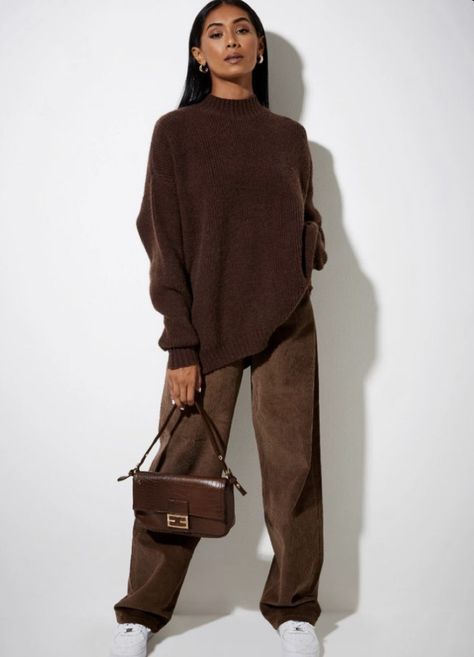 Chocolate Brown | Fall Trend Edit, Styling Chocolate Brown for fall, fall color trends 2023, fall 2023, fall fashion, brown outfit ideas, chocolate brown outfit ideas, how to wear brown, chocolate brown bag, chocolate brown coat, brown dress Beige Clothes, Street Hijab, Red Jacket Women, Earthy Chic, Brown Outfits, Brown Jumper, White Turtleneck Sweater, Monochromatic Fashion, Closet Wishlist