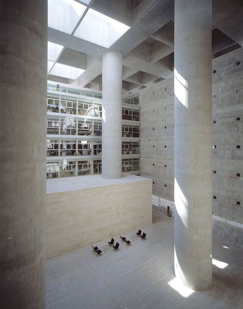 Brutalist Interior, Brutalist Buildings, Spanish Architecture, Living Modern, Exposed Concrete, Gothic Architecture, Brutalism, Architecture Firm, Contemporary Architecture