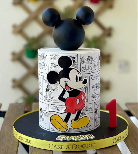 Mickey Birthday Cakes, Γενέθλια Mickey Mouse, Doodle Cake, Cakes For Kids, Mickey Mouse Birthday Cake, Blue Birthday Cakes, Mickey Cakes, Mini Torte, Bolo Minnie