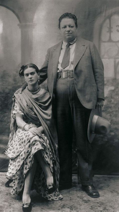 Wedding portrait of Diego Rivera and Frida Kahlo, Coyoacán, Mexico City, August 21, 1929 Frida Movie, فريدا كاهلو, Natalie Clifford Barney, Frida Kahlo Diego Rivera, Diego Rivera Frida Kahlo, Tina Modotti, Frida Kahlo Portraits, Frida And Diego, Frida Art