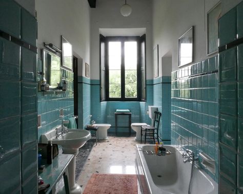 Villa Albergoni in Moscazzano, Italy Director Luca Guadagnino Production Designer Samuel Dehors Set Decorator Violante Visconte di Modro... Cmbyn House, Call Me By Your Name House, Random Baby, Movie Aesthetic, Film Locations, Call Me By Your Name, House Room, Humble Abode, Northern Italy