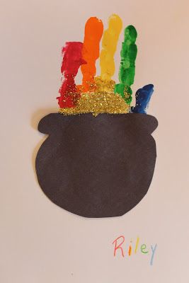 Handprint Rainbow, Saint Patricks Day Art, March Themes, March Crafts, St Patricks Crafts, St Patricks Day Crafts For Kids, St Patrick Day Activities, St. Patrick’s Day, Toddler Arts And Crafts