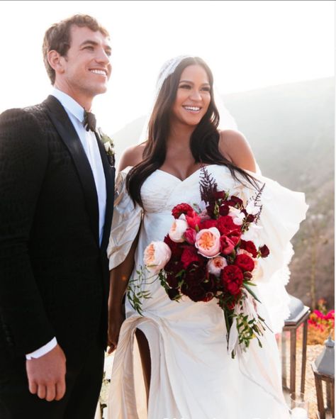 Cassie And Alex Fine Share More Stunning Wedding Photos - Essence Alex Fine, Stunning Wedding Photos, Celebrity Wedding Dresses, Munaluchi Bride, Black Bride, Black Celebrities, September Wedding, Brides Magazine, Perfect Wedding Dress