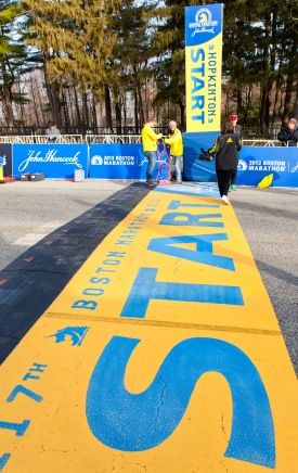 How to Qualify for the Boston Marathon | Runner's World & Running Times Marathon Signs, Marathon Motivation, I Love To Run, Marathon Training Plan, Runner's World, Race Training, Running Race, Boston Strong, Starting Line