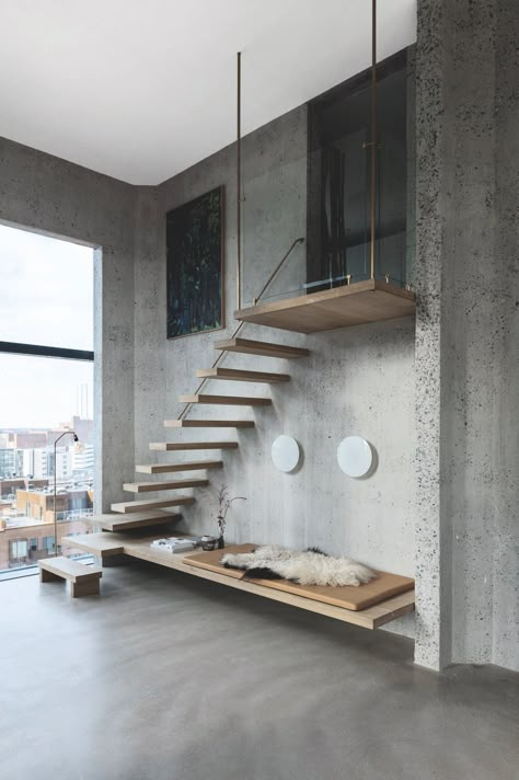 Staircase Interior Design, Staircase Design Modern, Stairs In Living Room, Escalier Design, Concrete Walls, Stairs Architecture, Stairway Design, Stairs Design Modern, Floating Stairs