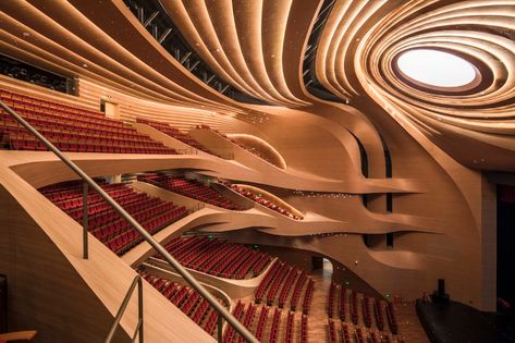 Gallery of Yangzhou Grand Canal Theatre / TJAD - 26 Auditorium Acoustic Design, Theatre Design Interior, Theatre Ceiling Design, Round Auditorium, Theatre Design Architecture, Ecumenical Church, Auditorium Interior, Museum Ceiling, Auditorium Architecture