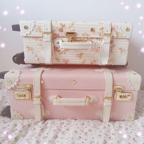 My Liz Lisa suitcases Coquette Suitcase Aesthetic, Liz Lisa Bag, Trunk Aesthetic, Sleepers Footwear For Women, Must Have Footwear For Women, Kawaii Suitcase, Formal Footwear For Women, Must Have Footwear, Aesthetic Suitcase