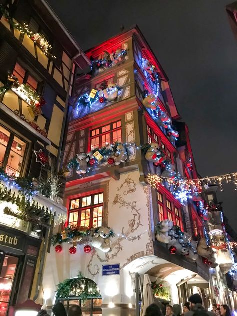 Astronomic Christmas Heaven, Strasbourg Christmas, Christmas Destinations, Cozy Restaurant, Christmas In Europe, Christmas In Heaven, Alsace France, Strasbourg France, Interlaken