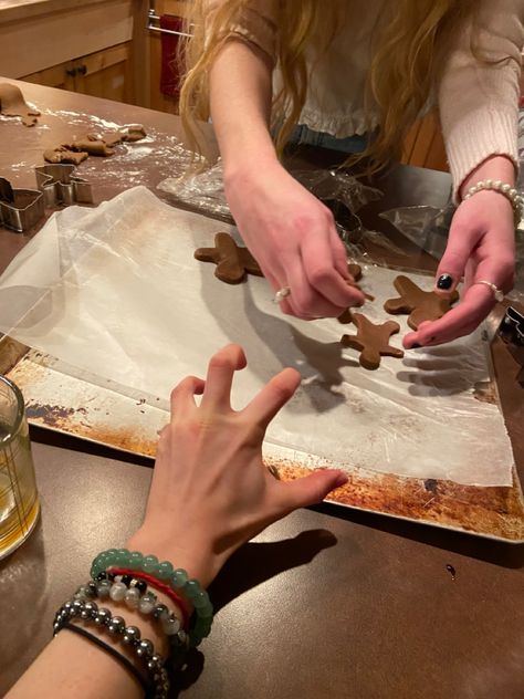 Baking Aesthetic With Friends, Christmas Wlw Aesthetic, Baking Cookies Photo Shoot, Couples Making Christmas Cookies, Couples Making Cookies, Making Cookies Aesthetic, Christmas Hangout, Making Desserts, Cookie Making