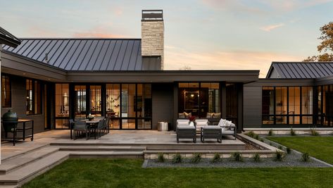 Dakota Prairie Residence - PKA Architecture (en-US) Prairie Home, Prairie Style Houses, Modern Barn House, Modern Barn, Prairie Style, Dream House Exterior, Residential Architecture, Ranch House, Contemporary House