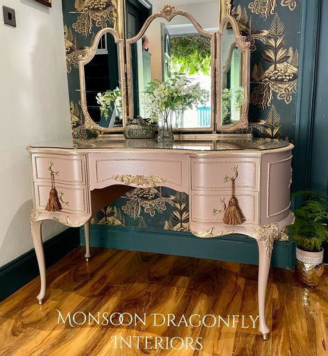 Dressing table stool design