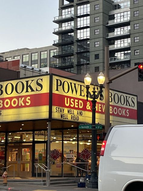 Powell's bookstore located in the Pearl District in Portland, Oregon. Powells Bookstore Portland, Powells Bookstore, Oregon Aesthetic, La Push Beach, Pearl District Portland, Downtown Portland Oregon, Oregon Girl, Powells Books, Oregon Living