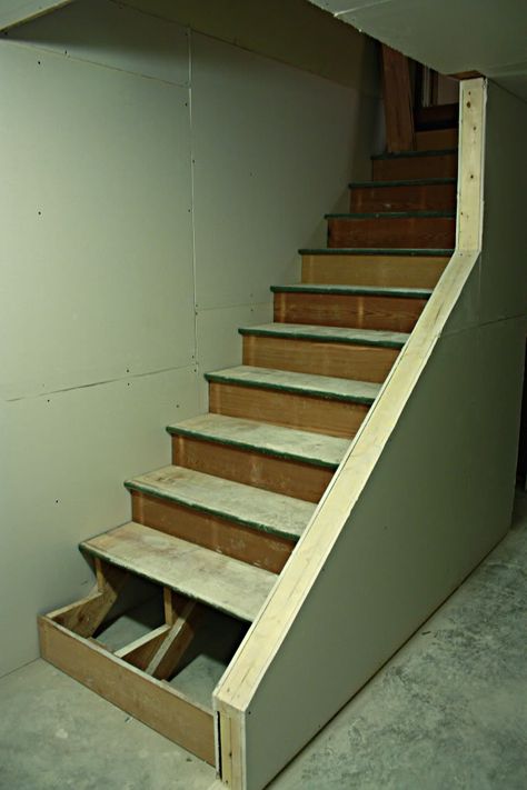 Stairway Remodel, Basement Stair Railing Ideas, Basement Stair Lighting, Basement Stairway, Basement Stair, Diy Stair Railing, Basement Stairs Ideas, Kitchen Stairs, Basement Remodel Diy