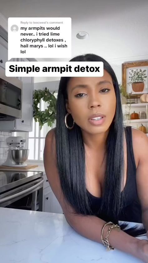 Smelling armpits? 😵 Can’t get rid of the smell? 😵‍💫 Using deodorant ain’t going to work! 🙅‍♂️ Sweat by itself is basically odorless, it … | Instagram Armpit Smell, Body Odor Remedies, Odor Remedies, Sunburn Peeling, Armpits Smell, Cleaning Floors, Natural Face Care, Armpit Fat, Baking Soda Cleaning