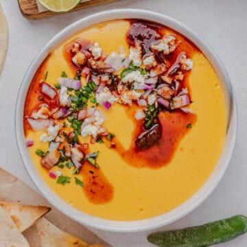 Torchys queso recipe Torchy’s Tacos Queso Recipe, Modern Market Copycat Recipes, Torchys Queso, Torchy's Queso Recipe, Torchys Queso Recipe, Queso Recipe Easy, Queso Dip Velveeta, Dips To Make, Superbowl Food Appetizers