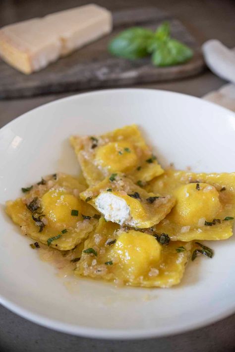 Lemon Ravioli Recipe, Lemon Ravioli Sauce, Sauce For Lemon Ricotta Ravioli, Lemon Ricotta Ravioli Sauce, Best Ravioli Recipe, Lemon Ricotta Ravioli, Lemon Ravioli, Ricotta Ravioli Recipe, Lemon Ricotta Cheese