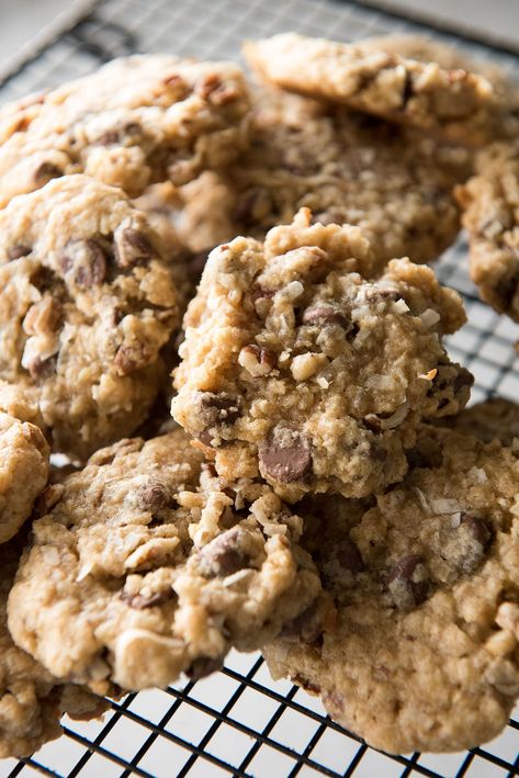 High Altitude Cowboy Cookie Recipe - Mountain Mama Cooks High Altitude Cookies Recipes, High Altitude Oatmeal Cookies, High Altitude Cookies, Cookie Recipes High Altitude, High Altitude Chocolate Chip Cookies, Cosmic Cookies, Baking Friends, Cowboy Cookie, Cowboy Cookie Recipe