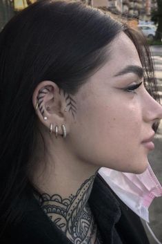 Small Ear Tattoos For Women, Small Ear Tattoos, Piercing No Rosto, Inner Ear Tattoo, Small Face Tattoos, Herren Hand Tattoos, Ear Tattoos, Zodiac Tattoos, Cute Small Tattoos