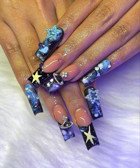 Space Charm Nails, Sky Inspired Nails, Galaxy Themed Nails, Blue Space Nails, Space Theme Nails, Astronaut Nails, Space Nails Galaxy, Space Themed Nails, Outer Space Nails