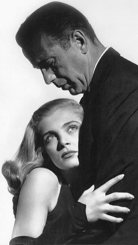 "Dead Reckoning" with Lizabeth Scott Noir Photography, Vintage Actors, Lizabeth Scott, Bogie And Bacall, Glamour Portraits, Bogart And Bacall, Fritz Lang, Hollywood Couples, Turner Classic Movies