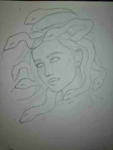 Medusa Medusa Drawing Sketches Easy, Medusa Easy Sketch, Medusa Art Painting, Medusa Drawing Simple Easy, Easy Medusa Drawing, Medusa Sketch Drawing, Medusa Sketches, Greek God Sketch, Greek Mythology Sketches