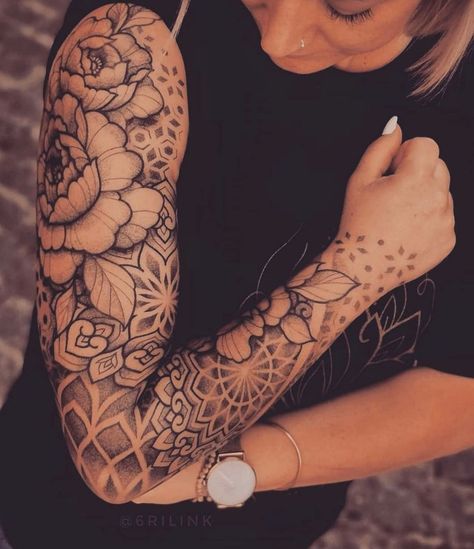 Mandela Tattoo, Arm Sleeve Tattoos For Women, Mandala Tattoo Sleeve, Monster Tattoo, Feminine Tattoo Sleeves, Floral Tattoo Sleeve, Forearm Tattoo Women, Leg Tattoos Women, Tatuaje A Color