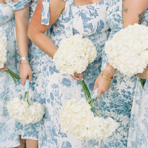 Coastal Bridesmaid Dresses, Reformation Bridesmaids, Bridesmaid Proposal Blue, Modern English Garden, Garden Bridesmaids Dresses, Toile Wedding, French Garden Wedding, French Blue Wedding, Chinoiserie Wedding