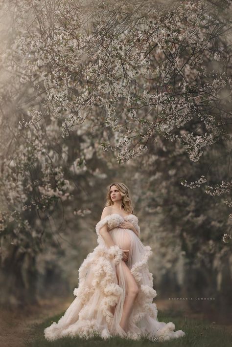 Enchanted Maternity Shoot, Fairy Pregnancy Photoshoot, Enchanted Forest Maternity Shoot, Fairytale Maternity Shoot, Fantasy Maternity Shoot, Princess Maternity Shoot, Fairy Maternity Shoot, Ethereal Maternity Shoot, Goddess Maternity Shoot