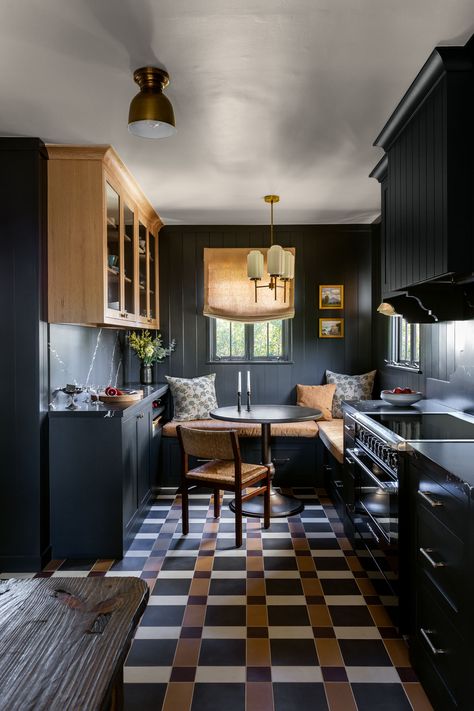 Statement Kitchen, Moody Kitchen, Checkered Floor, Small Kitchen Design, Dark Kitchen, Kitchen Nook, Dining Nook, Unique Kitchen, Black Kitchens