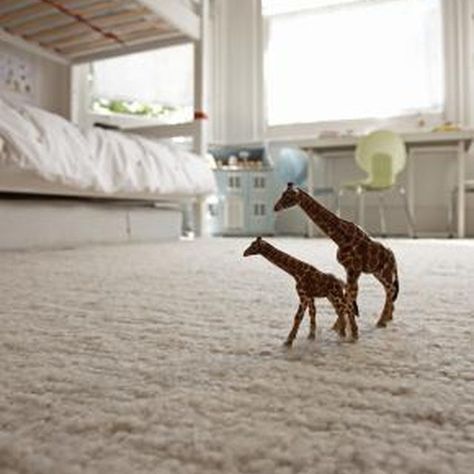 Berber is a looped pile that can stand up to hard wear. Frieze Carpet, Carpet Diy, Stain Remover Carpet, Cute Dorm Rooms, Home Carpet, Types Of Carpet, Diy Carpet, Bedroom Paint Colors, Best Carpet