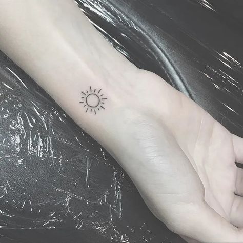 sun tattoo minimalist - Brave Search Sun Tattoo Placement, Small Sun Tattoo, Tattoo Sonne, Sunshine Tattoo, Simple Wrist Tattoos, Simple Forearm Tattoos, Cute Simple Tattoos, Sun Tattoo Designs, Small Forearm Tattoos