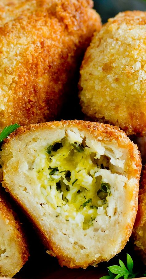 Chicken Kiev Balls, Air Fryer Chicken Kiev Recipe, Chicken Kiev Recipe, Chicken Katsu Recipes, Airfryer Chicken, Katsu Recipes, Chicken Cordon Bleu Recipe, Slow Cooker Steak, Dinner Homemade