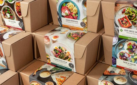 Amazon Meal Kits on Behance Best Outdoor Pizza Oven, Frozen Food Packaging, Vegetable Packaging, Takeaway Packaging, Meal Kit Delivery Service, Meal Kits, Fruit Packaging, Chicken Parmigiana, Holiday Snacks