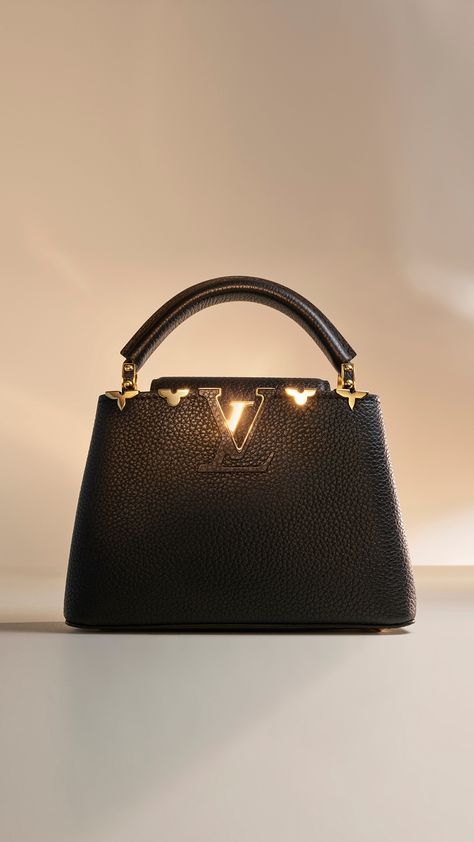 The Capucines pays homage to Louis Vuitton’s first store, opened in 1854 on Rue Neuve-des-Capucines in Paris, embodying the refinement and artisanal savoir-faire of this historic area. Capucine Bag Louis Vuitton, Luis Vuitton Capucines, Capucines Louis Vuitton, Louis Vuitton Bag Capucines, Zeng Fanzhi, Louis Vuitton Capucine, Ugo Rondinone, Jonas Wood, Josh Smith