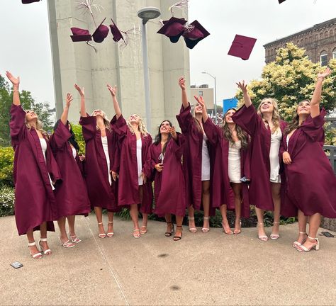 Graduation cap and gown Burgundy Cap And Gown Graduation Outfit, Maroon Cap And Gown Graduation Outfit, Graduation Red Cap And Gown, Red Cap And Gown Graduation Outfit, Maroon Graduation Gown, Red Graduation Cap, Maroon Gown, Cap And Gown Photos, Nursing Graduation Pictures