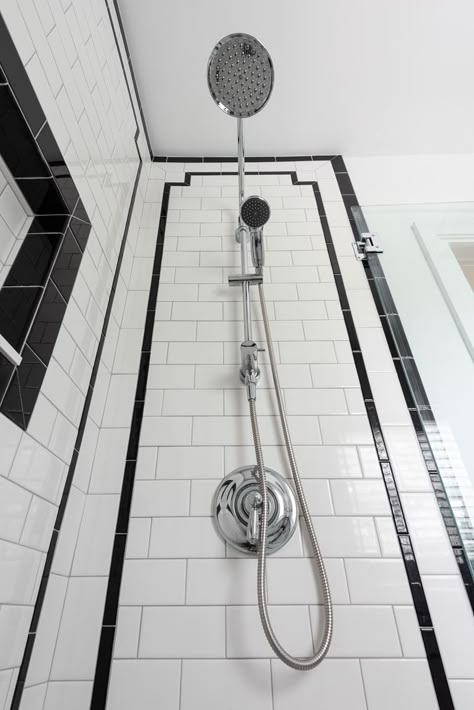 4x4 White Tile Bathroom Shower Walls, White And Black Subway Tile Bathroom, 1920s Bathroom, Black And White Art Deco, Black Subway Tiles, Art Deco Bathrooms, Black And White Tiles Bathroom, White Tile Shower, White Pedestal