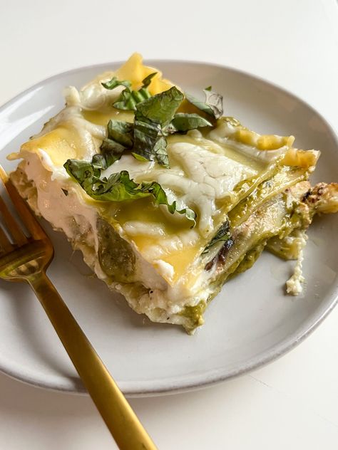 Pesto Lasagna Recipe, Lasagna Ricotta, Veggie Pasta Bake, Turkey Pesto, Pesto Lasagna, Vodka Pasta, Vegetable Lasagna, Zucchini Lasagna, Creamy Pesto