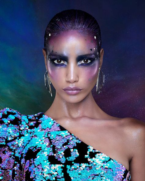 Cosmic Makeup, Robot Makeup, Goddess Makeup, Space Makeup, Galaxy Makeup, Dance Photo Shoot, Halloween Makeup Diy, High Fashion Makeup, Avant Garde Makeup