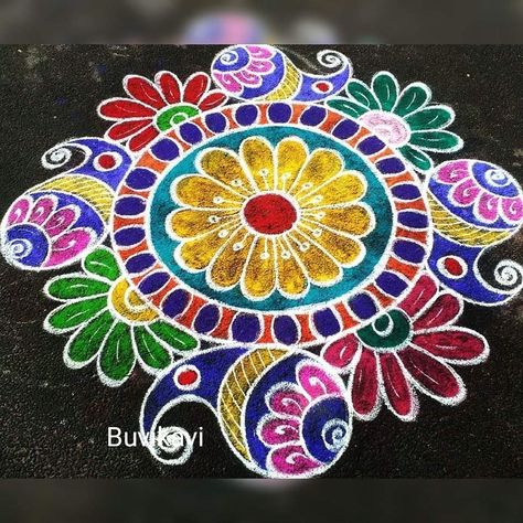 Rangoli kollam Galicha Rangoli Designs, Sankranti Muggulu, Sankranthi Rangoli, Color Rangoli, Colour Rangoli, Margazhi Kolam, Poster Rangoli, Pongal Kolam, Sankranthi Muggulu