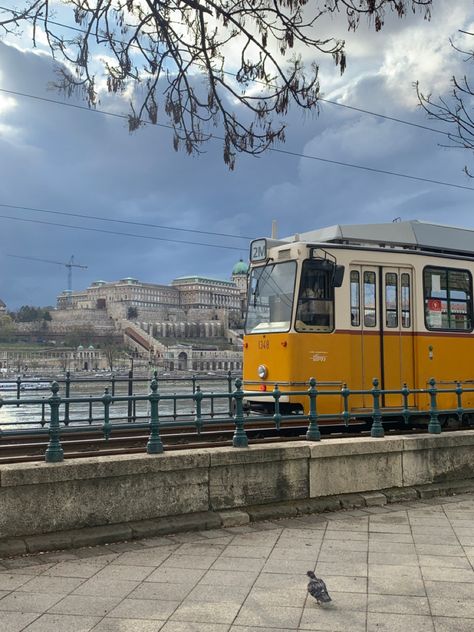 Tram Aesthetic, Budapest Hungary Aesthetic, Hungary Aesthetic, Budapest Vacation, Budapest Aesthetic, Budapest City, City View Apartment, Hungary Budapest, Budapest Travel