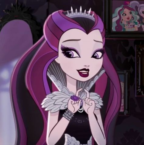 Ever After High Raven Queen, Queen Icon, Lizzie Hearts, Raven Queen, Queen Aesthetic, Purple Girls, Ever After High, Evil Queen, Animated Icons