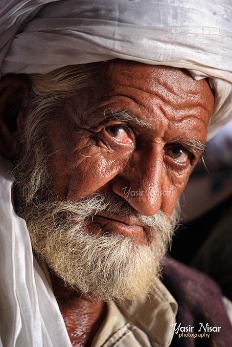 Balochi Portrait | Yasir Nisar | Flickr Old Man Face, Old Man Portrait, Actors Illustration, Watercolor Portrait Painting, Design Art Drawing, Black Woman Artwork, Boho Art Drawings, Realistic Pencil Drawings, Old Portraits